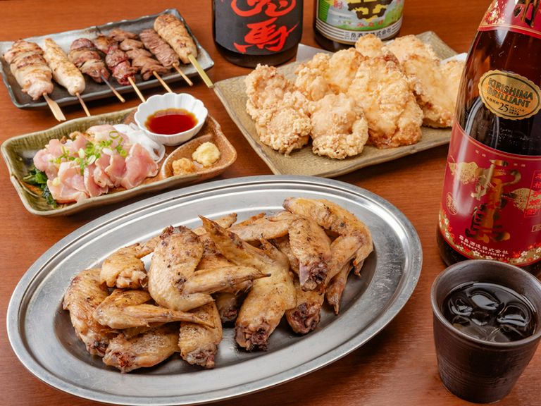 道産鶏肉を中心に、こだわりの素材を使った多彩な料理を提供
