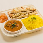 〈単品カレーから1品お選びください〉
・日替わりカレー
・チキンカレー
・バターチキンカレー
・ポークカレー
・ベジタブルカレー
・ほうれん草チキンカレー
・キーマカレー