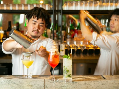 多彩な味わいのワイン、季節のカクテルなどドリンクも充実