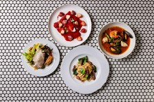 前菜、選べるパスタ、メイン、デザートが付いた全4皿（平日限定）