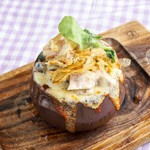 チーズに白味噌のコクと甘味がプラス♪アクセントに柚子胡椒と鰹節で☆