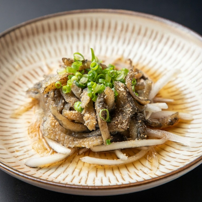 自分だけの時間を楽しみながら、料理と飲み物をゆっくり堪能