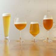 「暁ブルワリー」では、日本名水百選「金沢清水」の天然水と有機JAS認証の原料で醸した定番商品『ドラゴンアイ』シリーズや副原料に季節の果物・スパイス等を使った新感覚のビールを醸造しています！