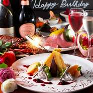 記念日デートやプロポーズ、お誕生日など大切なシーンにもぴったりなお店です。料理の味わいはもちろん、製菓を専門的に学んだシェフがつくるデザートも見逃せません。忘れられない素敵な時間を過ごしてみては。