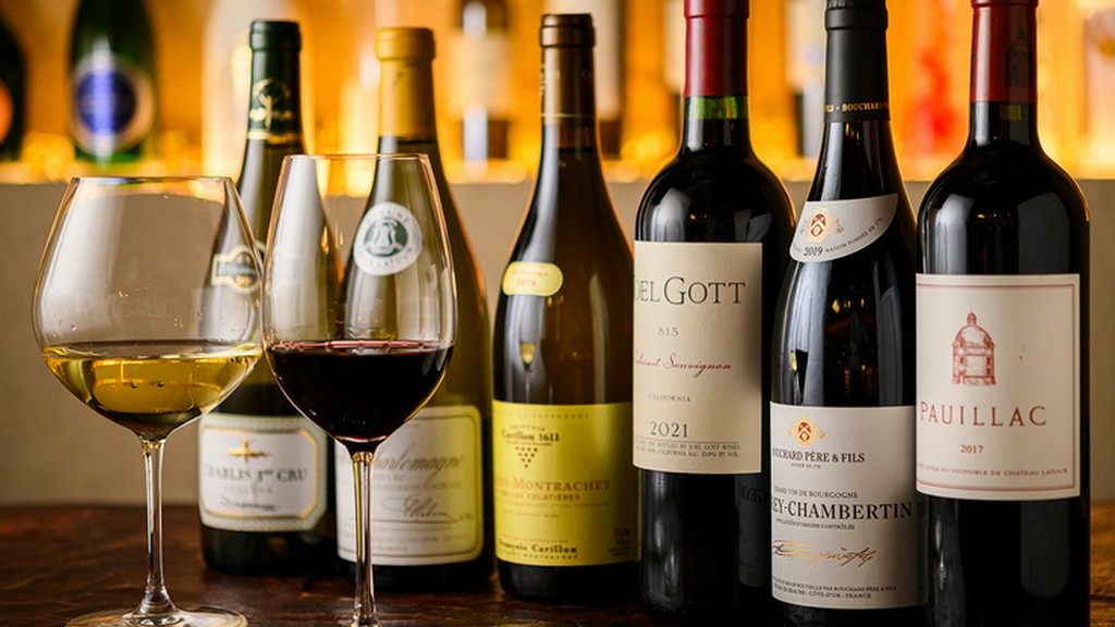 カジュアルに愉しめるものから貴重な一本まで。厳選ワイン