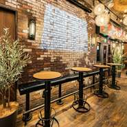 思い出の映像やビンゴ大会などで楽しめる