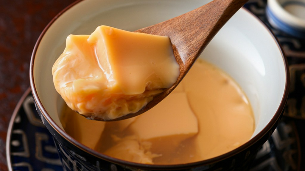  素材の力を最大限に引き出した、至福の口どけ『貝出汁の茶碗蒸し』