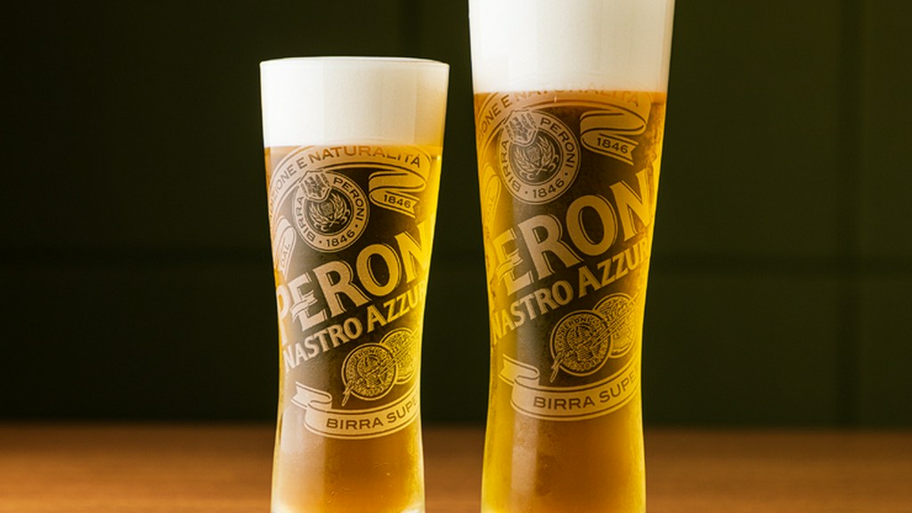 イタリア産『ペローニ社　ナストロアズーロ』の生ビール