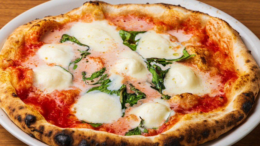  北海道“白糠酪恵舎”モッツァレラチーズでつくるマルゲリータ