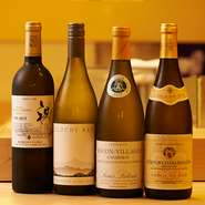 味わいは辛口と甘口、人数やお酒の飲む量に合わせて、ハーフボトルもございますので、お食事の量に合わせてもご注文ください。