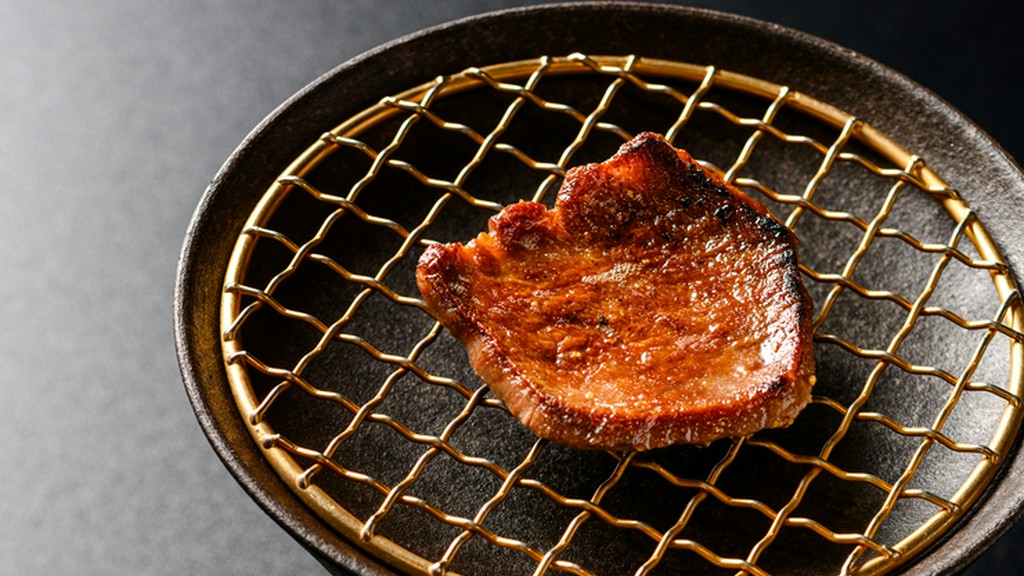 香ばしさと、厚切りならではの歯触りを楽しむ『但馬玄タン』