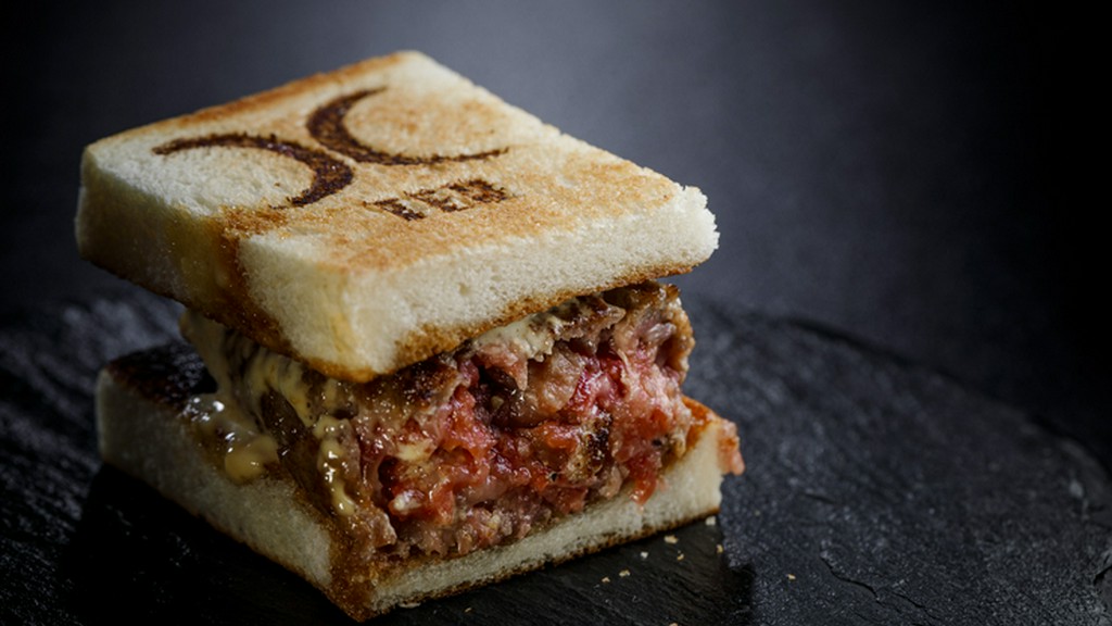 「但馬玄」を100％使った『但馬玄ハンバーグサンド』