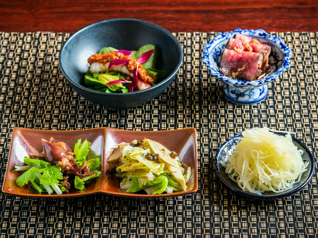 前菜には春夏秋冬の旬食材がずらり。