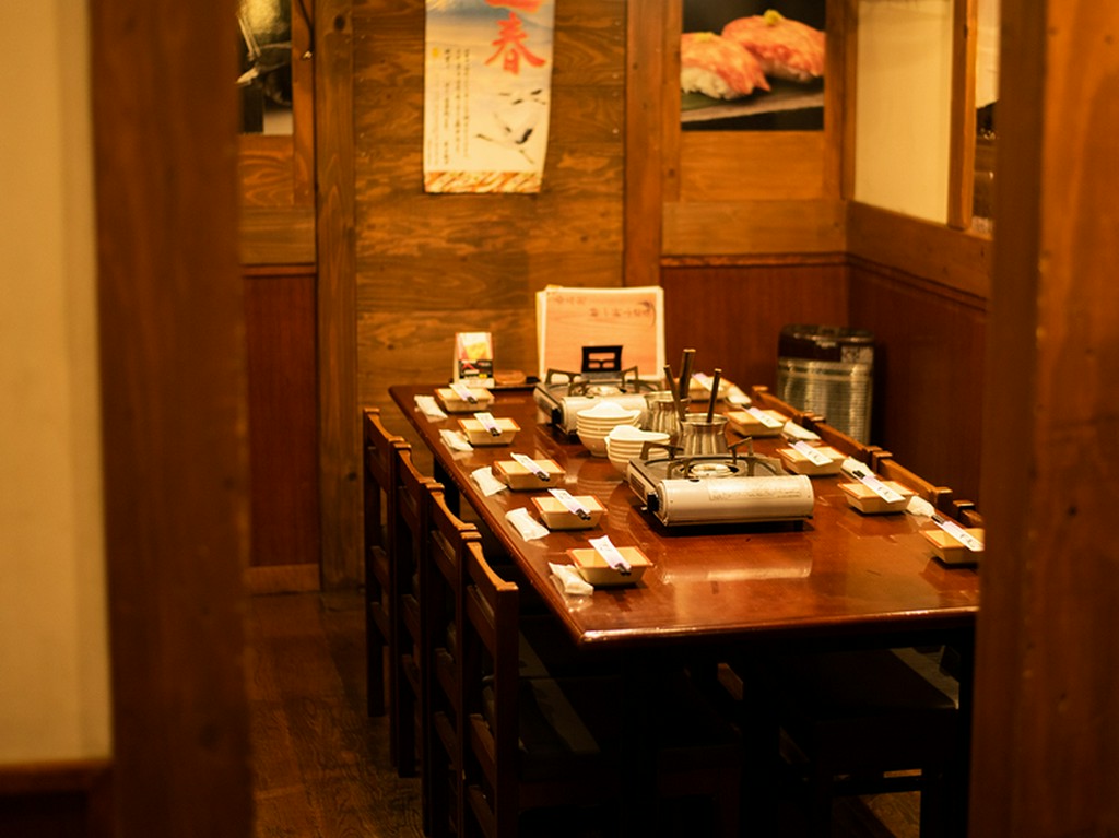 館内のほとんどを個室スタイルで利用可能