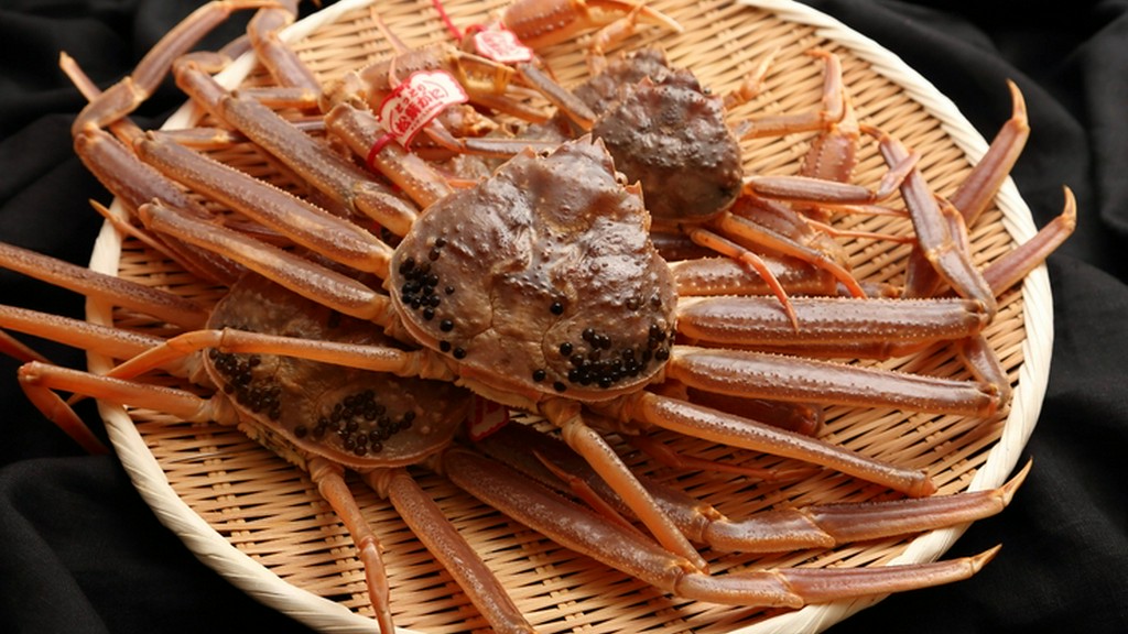 境港から直送！活きたおいしさを満喫『松葉蟹』（11月～3月限定）