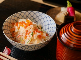 季節ごとの贅沢、紅ズワイ蟹とのどぐろ、松葉蟹