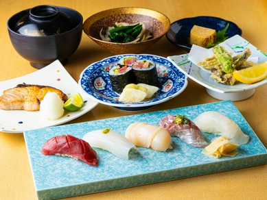 本格寿司×季節の和食を気軽に満喫できる『寿司懐石コース』