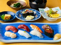 天然本マグロをはじめ、人気のネタが集う『上握りコース』
