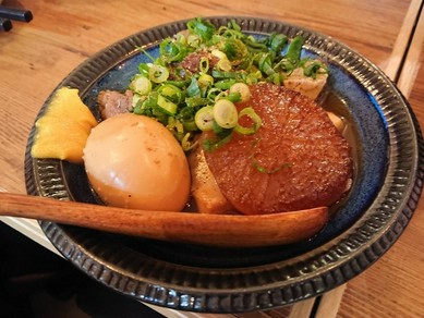 名物！牛すじ肉豆腐（煮込み）