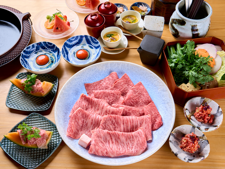 <晚餐>壽喜燒套餐 黑毛和牛 【肉】相森（大理石花紋+瘦肉）