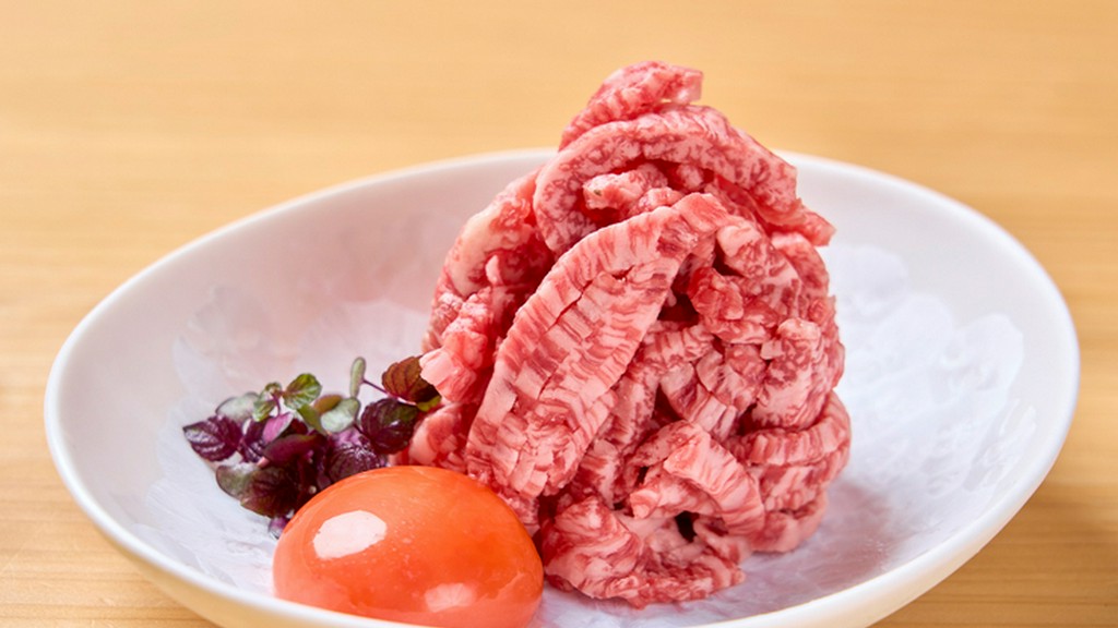 極上肉を“生”で味わう贅沢『特選部位の和牛の刺身』