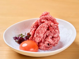 極上肉を“生”で味わう贅沢『特選部位の和牛の刺身』