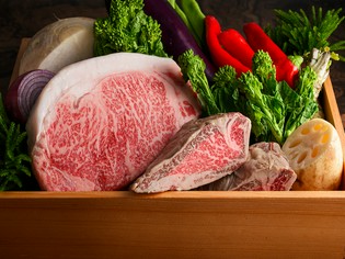 シェフ厳選の和牛に、海鮮・野菜も各種厳選