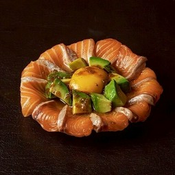  サーモンアボカド