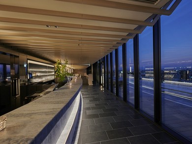 SORANO ROOFTOP BAR 内観