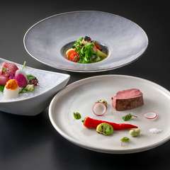 厳選素材に匠の技を駆使した料理で、接待・会食にもオススメ