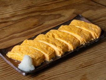 圧倒的なリピート率を誇る『名物だし巻き玉子』