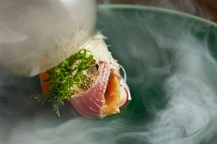 食材と真摯に向き合い続ける料理人が描く逸品
