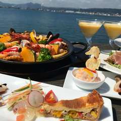 マリーナレストランのパエリアランチ