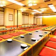 [4階]座敷個室(壁/扉有り)50名様×1席(禁煙)(12名様/24名様/32名様/50名様の4部屋つなげて最大170名様迄OK)