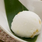 土佐のアイスクリン330円（税込）
ゆずシャーベット380円（税込）