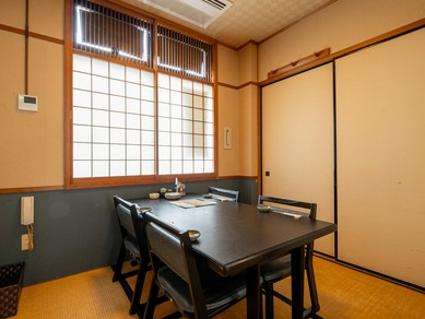 大切な方と、ゆっくりと寛ぎながら旬の味を満喫出来ます。