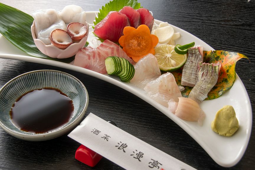 刺身盛り合わせ