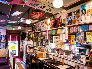 お一人様でも安心のカウンター席完備!!