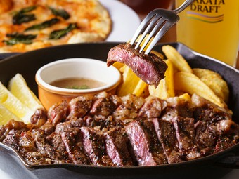 1ポンドリブロースステーキ　フライドポテト添え