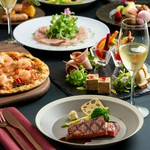 2名様より前日までに要予約：乾杯のスパークリングワインから始まるクリスマスディナーはお料理の中にたくさんのクリスマスを散りばめました。クラフトビールやワインの90分飲み放題とともにお楽しみください。