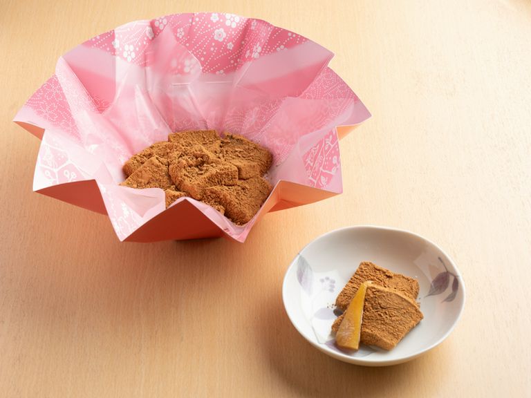 人気メニューや自家製調味料のお持ち帰りメニューもあり