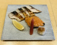 旬のお造りに季節楽しむお料理2品、さらに当店名物の桜スモークさば棒寿司まで堪能できる贅沢なコースです