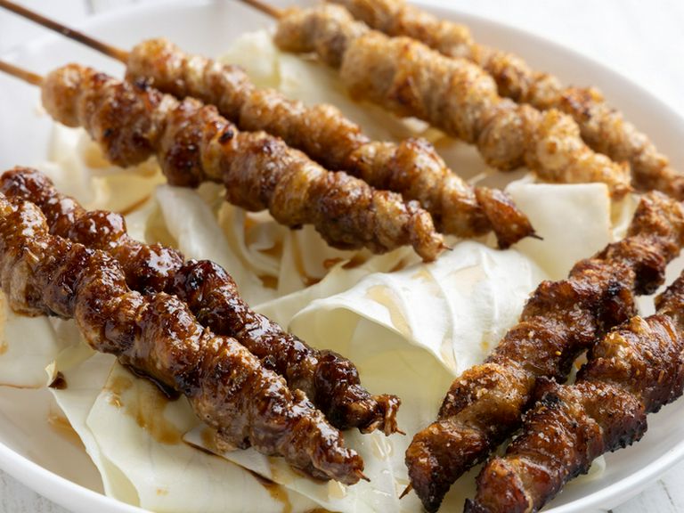 1人10本食べる人も!『博多名物とりかわ』