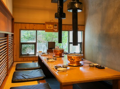 ゆったりスペース＆充実のサイドメニューで女子会にもうってつけ