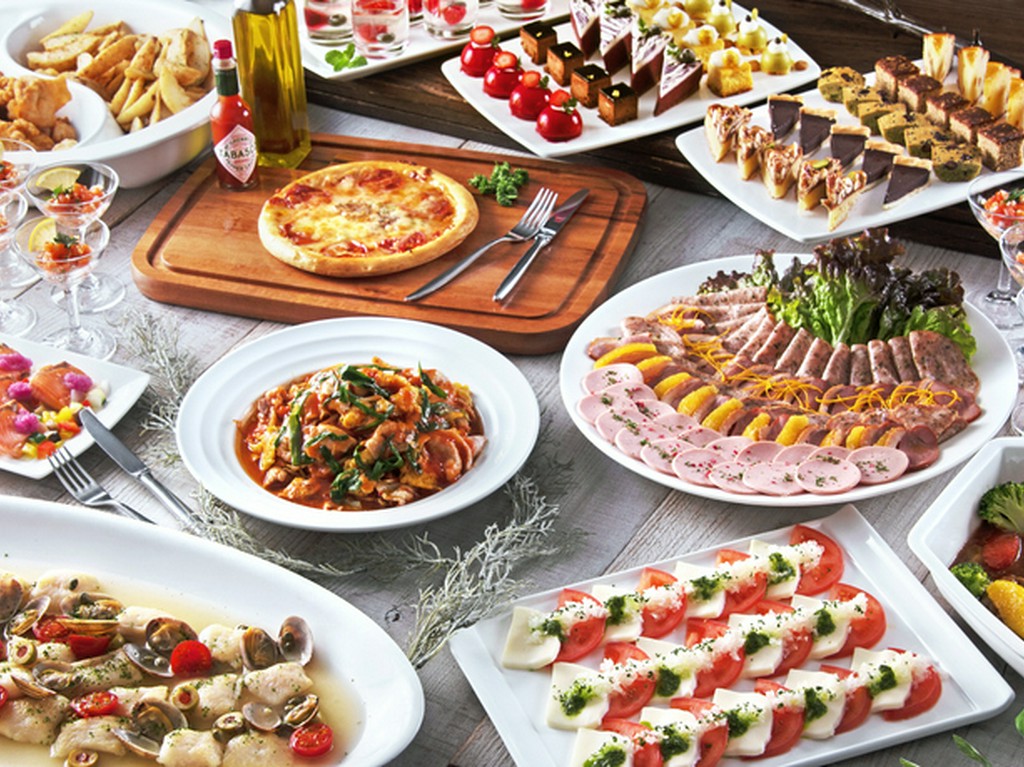 非日常の贅沢を気構えなく満喫できるランチブッフェが大人気