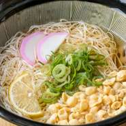 島原手延べ素麺を使用したにゅうめん（煮麺）。〆の逸品としても、オススメの逸品。