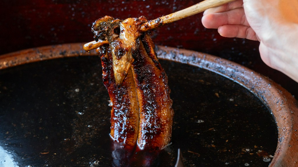 質と活きの良いうなぎを厳選。ふっくら柔らかく丹念に焼き上げる