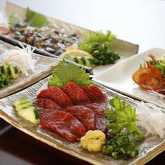 熊本名物　馬刺し