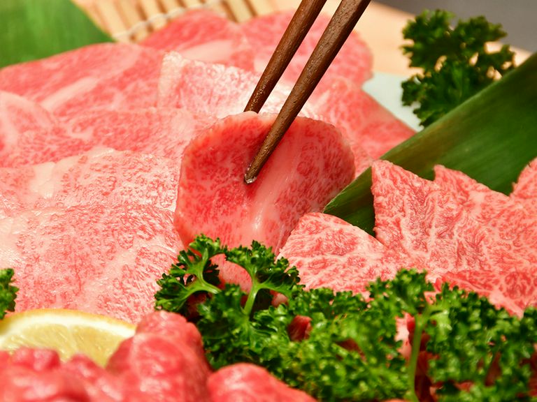 美味しい食事をしながら、時間を忘れて楽しむ焼肉女子会