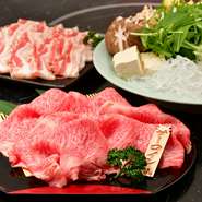 口の中でトロけるようなサーロインをすき焼き、しゃぶしゃぶで味わえます。リクエストで豚バラを入れたり、サーロインを牛ももに変更も可能。※前日までの要予約、2人前からの注文となります。